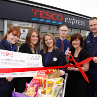   &raquo; Click to zoom ->