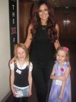   &raquo; Click to zoom ->