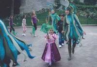   &raquo; Click to zoom ->