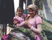   &raquo; Click to zoom ->