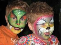   &raquo; Click to zoom ->