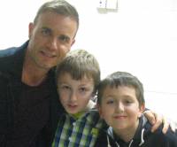   &raquo; Click to zoom ->