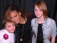   &raquo; Click to zoom ->