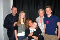   &raquo; Click to zoom ->