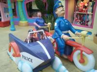   &raquo; Click to zoom ->