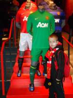   &raquo; Click to zoom ->