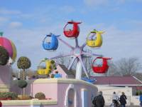   &raquo; Click to zoom ->