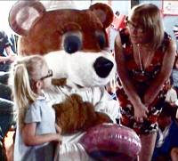   &raquo; Click to zoom ->