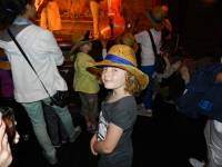   &raquo; Click to zoom ->