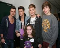   &raquo; Click to zoom ->