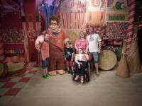   &raquo; Click to zoom ->